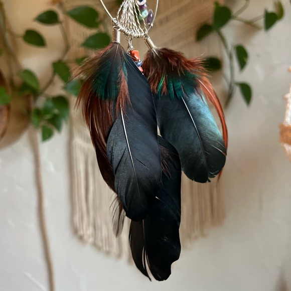 Tree of Life Dreamcatcher – Chakra Gemstone Wall Hanging with Feathers – Boho - Picture 3 of 9